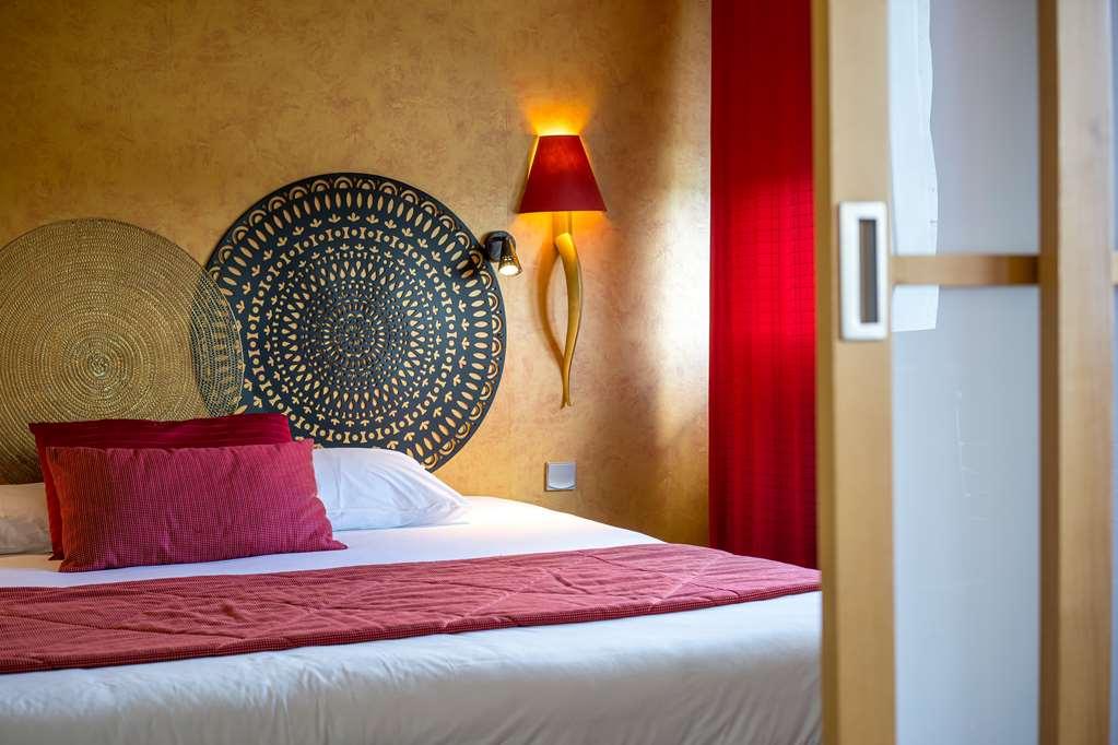 Western Adagio Hotel 3*